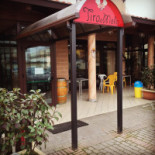 Tira E Molla Pizzeria Extérieur