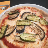 Max Pizza Drive food
