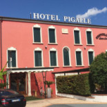 Villa Pigalle food
