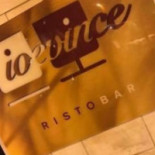 Io E Vince À l'intérieur