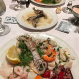 Leon D' Oro Comida