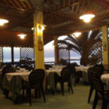 Il Bizzarro Beach Club inside