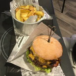 Marquis' Pub Comida