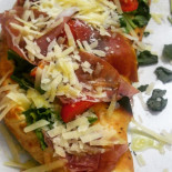 Amici Miei Pizzeria food