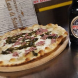 Luna Di Saturno food