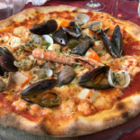 Mazzini Pizzeria Comida