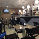 2.22 Cafe À l'intérieur