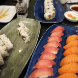 Crudo À l'intérieur