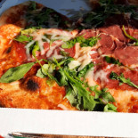 Pizza Al Volo food