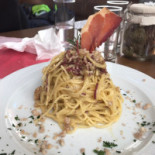 Rifugio Lee food