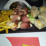 Deja Vu Lounge Comida