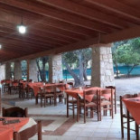 Efis Pizzeria Inside