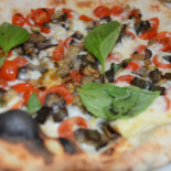 Pizzeria Vesi Comida