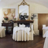 La Corte Dentro