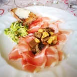Trattoria Ski food