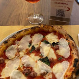 Bella Vita Birreria Pizzeria food