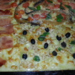 Punto Pizza food