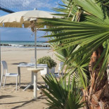 Follia Beach inside