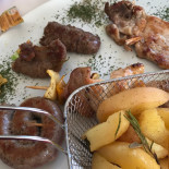La Capanna Del Cinghio Comida