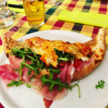 Ara Lunae Comida