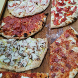 Pizzeria 8 E 1/2 Nourriture