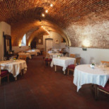 Conti Roero Nourriture