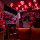 Hooligans Club inside