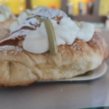 Grandi Cafe food