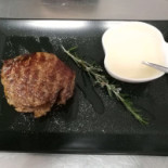 Grey’s Pub Restaurant Lounge Bar food