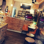 Monviso Coffee Factory Dentro