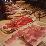 Il Tana Nourriture