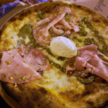 Antica Pizzeria Guglielmo food