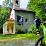 Rifugio Moglietti outside