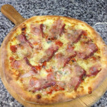 Pizzeria Da Asporto Loris food
