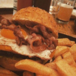 Paradise Hamburger E Chips food