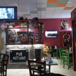 Pub Netuno Di Duro Ervis À l'intérieur
