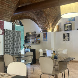 Kalispera À l'intérieur