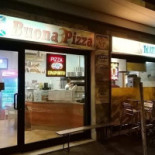 Buona Pizza inside