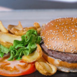 V6 Pub Grill Comida