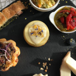 700 Enolocanda Nourriture