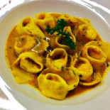 Trait D'union food
