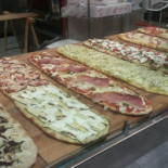 Che Pizza! food
