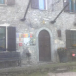 Le Frise Exterior
