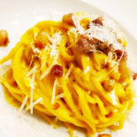 Loro Di Napoli food