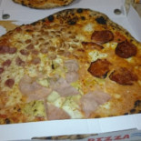 Leader Pizza Di D'errico Massimiliano Comida