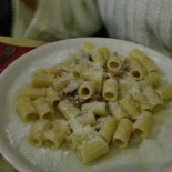 Rugantino Comida