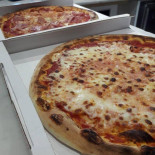 Pizzeria La Pignatta food