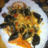 Pizzeria La Perla food