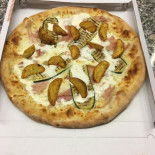 Buona Pizza food