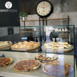 Spot Pizza Nourriture